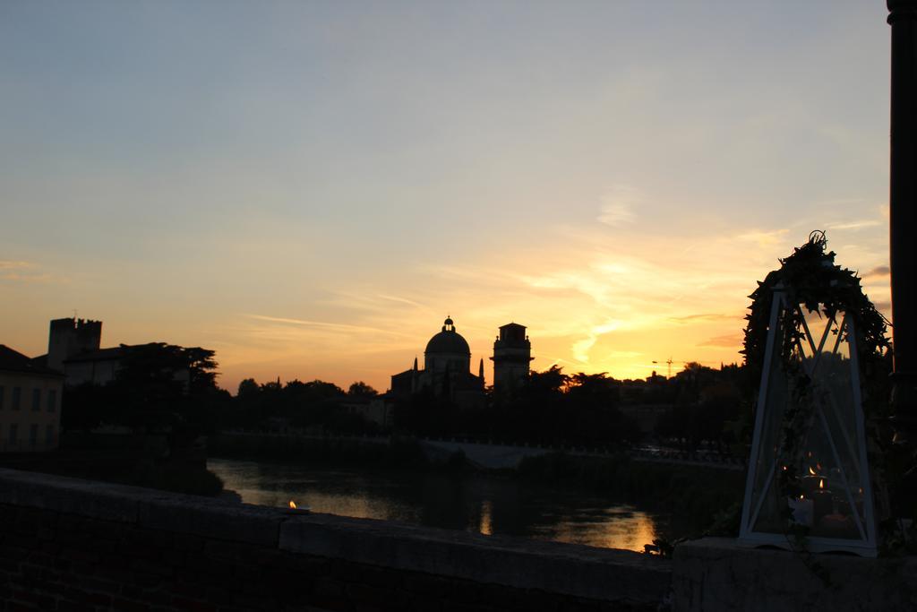 B&B Borgo Re Teodorico เวโรนา ภายนอก รูปภาพ