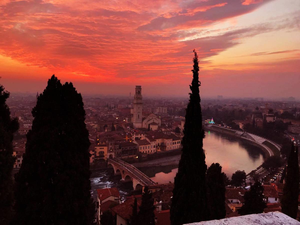 B&B Borgo Re Teodorico เวโรนา ภายนอก รูปภาพ